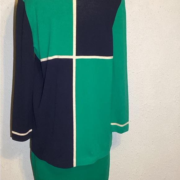 St. John green/blue knitted skirt suit size 8 - Picture 3 of 6